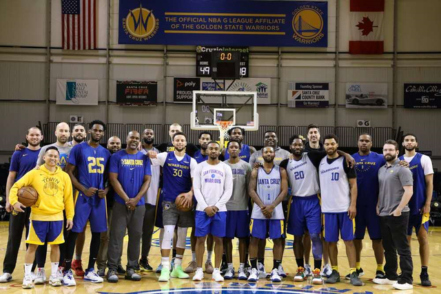 威少成为历史上连续3场砍25分+5板+5助年纪最大的控卫（威少创纪录：史上最年长连续三场25+5+5的控卫）