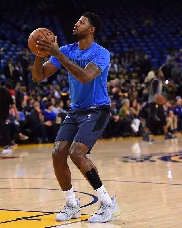 F1大结局解析：诺里斯末站拿到第三或以上即可锁定车手总冠军（F1收官战解读：诺里斯末站进前三即可锁定车手总冠军）