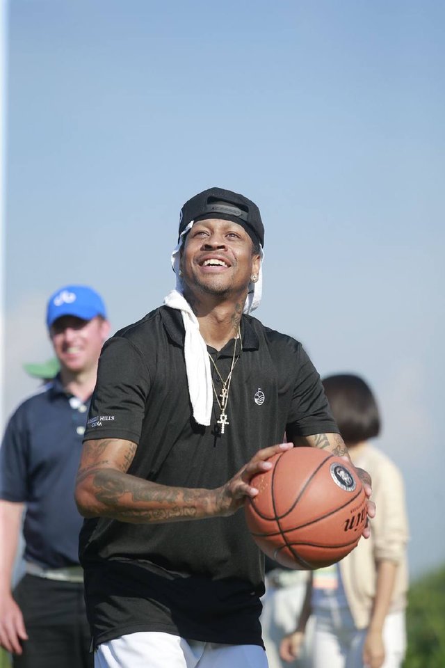 魔笛：没有穆帅我不会去皇马；刚到时C罗对我说“终于来了”（莫德里奇：若没有穆里尼奥，我就不会加盟皇马；初到时C罗对我说‘终于等到你’）