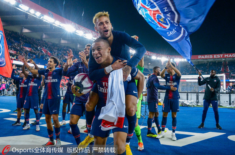 2射1传闪耀全场！官方：B费当选曼联4-1狼队的队内最佳（双响一助统治全场！官宣：B费当选曼联4-1狼队队内最佳）