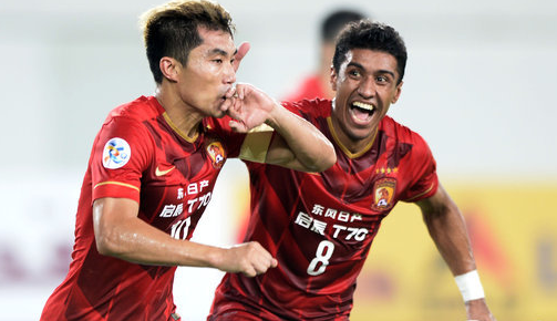 俄罗斯守门员教练：萨福诺夫没有考虑过离开大巴黎（俄门将教练：萨福诺夫从未考虑离开巴黎圣日耳曼）